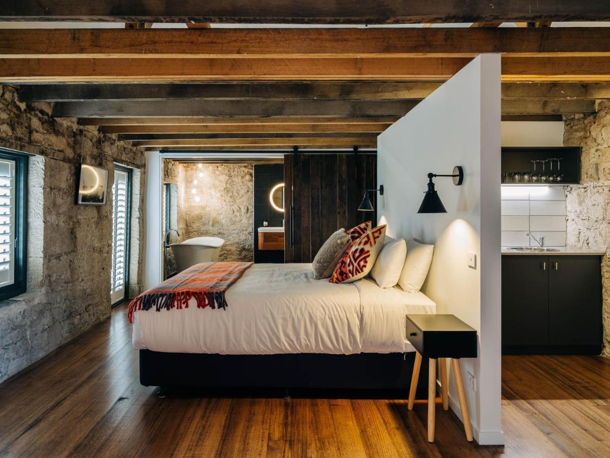 Triabunna Barracks Bed & Breakfast Exterior photo